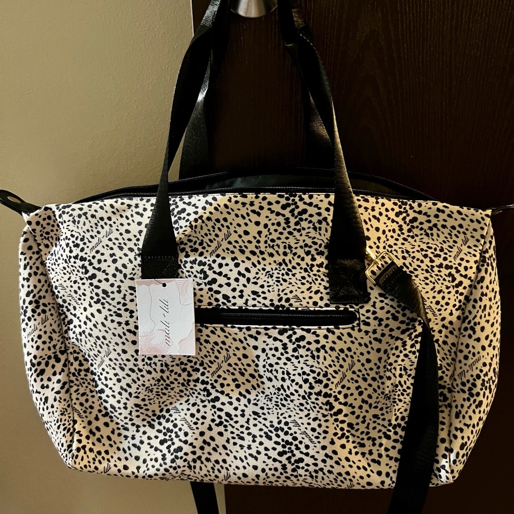 NWT “Mali & Lilli” weekender bag